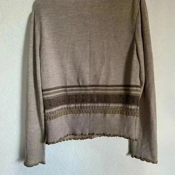 St. John Collection Embellished Ruffle Trim Striped Crew Neck Brown Sweater M - Picture 11 of 14
